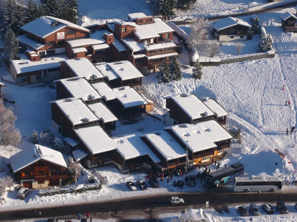 Village De Vacances Les Flocons Verts Les Carroz d'Arâches Extérieur photo